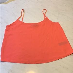 🌟3/$15🌟F21 Coral flowy crop top